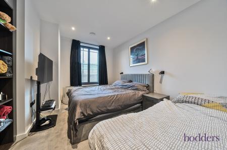 8a1c62af-7c76-484...