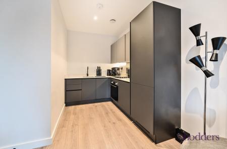 46213f27-211b-491...