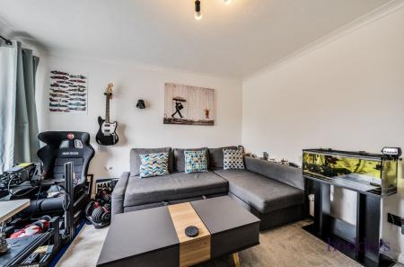 037bb132-cab6-4b0...