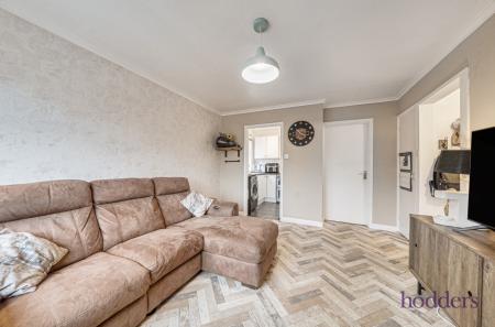 bb57b10b-0d46-413...