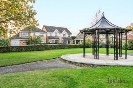 27d2d1ad-4564-4d4...