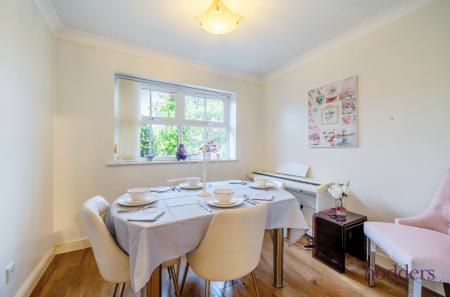 382270ae-2966-452...