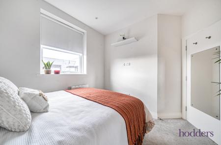 022e0334-c215-4fb...