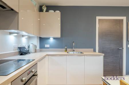 09dec000-d7da-47c...