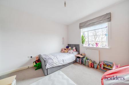 d6285646-9a48-4f0...