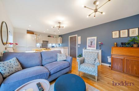 b73733e9-7a1b-43d...