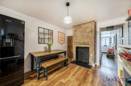 71620ad5-3625-466...