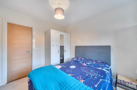 7b115fe6-6678-431...