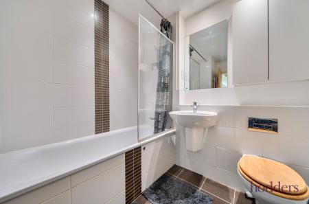 f599a219-0a8f-485...