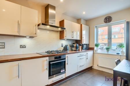 7936809d-5ecc-4f5...