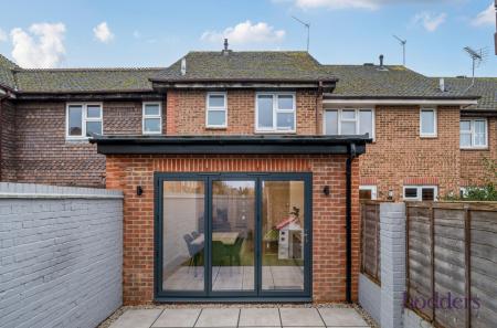 82f52627-877c-4ac...