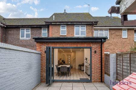 7679350e-8c3c-4f6...