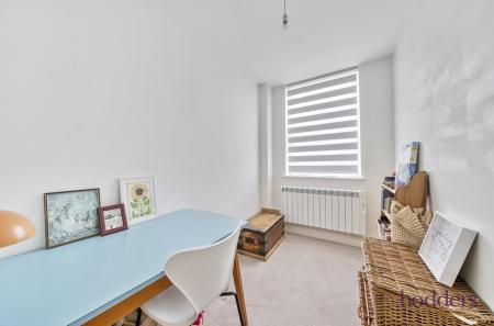 5762418c-a4c2-438...