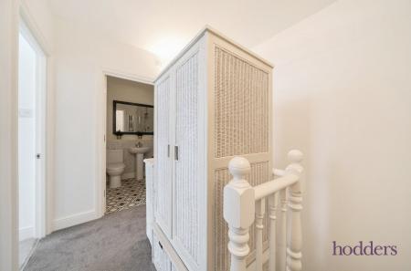 a3724280-8619-465...