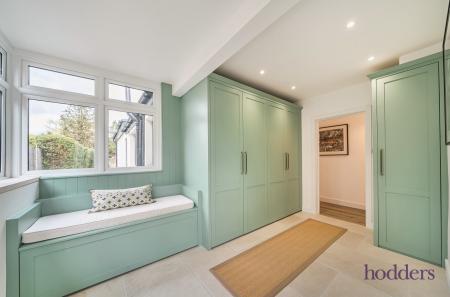 dd47ca1e-b1e5-40a...