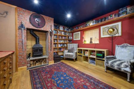 TEK HiRes 250205 003