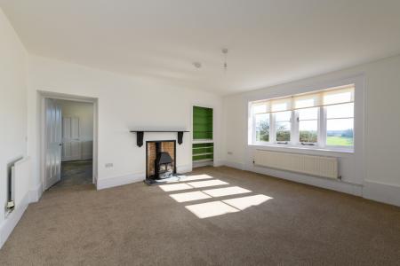 TEK HiRes 250228 061