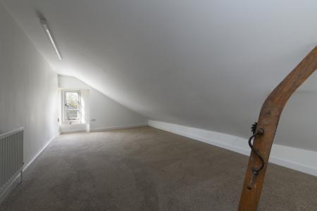 TEK HiRes 250228 075