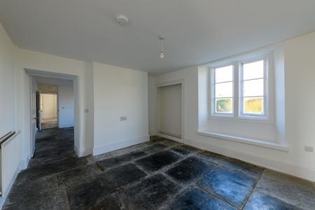 TEK HiRes 250228 063