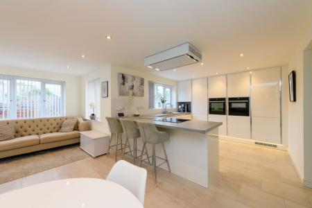 TEK HiRes 250717 012