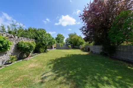 Annexe - Living Room