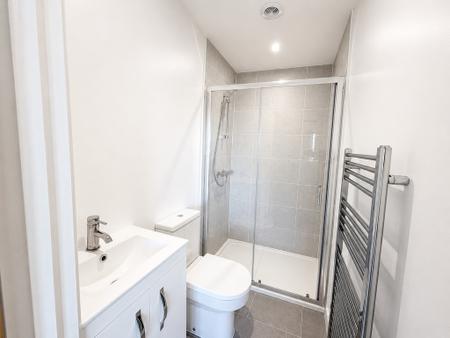Ensuite 2