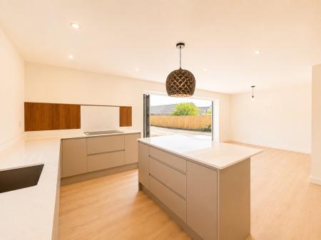 Kitchen/ Diner