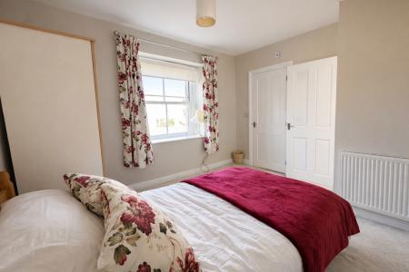 Bright and cosy bedr