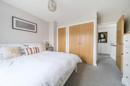 1334902-24-6895d6d7e