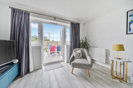 1334902-14-6895d673f