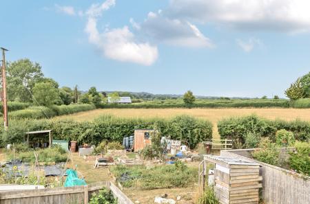 1334902-17-6895d6918