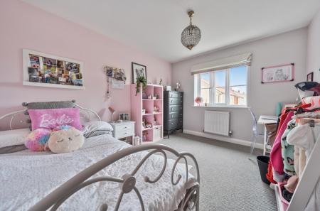 1334902-19-6895d6a46