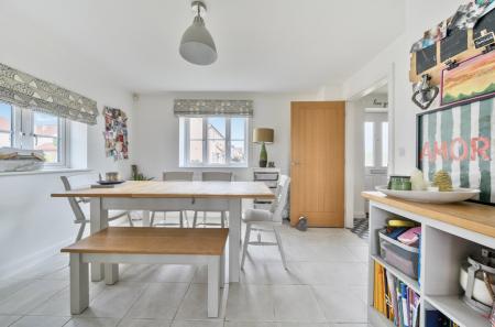 1334902-13-6895d6658