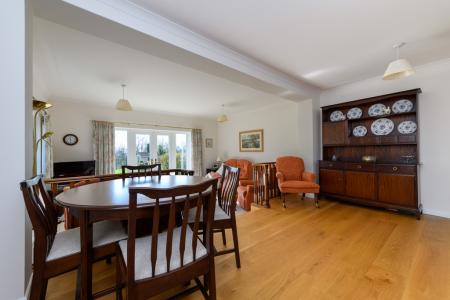 Living / Dining Room