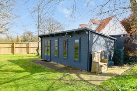 TEK HiRes 260325 068