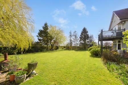 TEK HiRes 260325 063