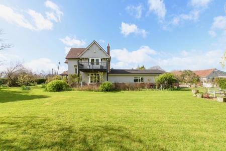 TEK HiRes 260325 004