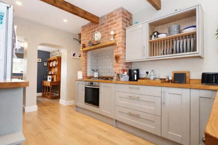 kitchen to dining ro