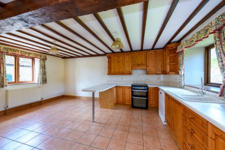 Kitchen/ Breakfast R