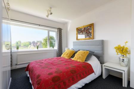 TEK HiRes 260427 076