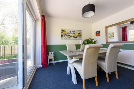 TEK HiRes 260427 060