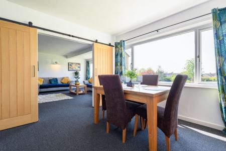 TEK HiRes 260427 065