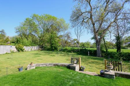 TEK HiRes 260427 049