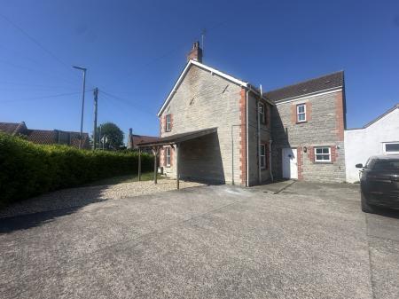 Driveway/ Carport