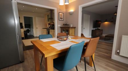 Dining room to kitch