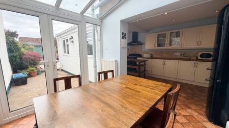 Garden room to kitch
