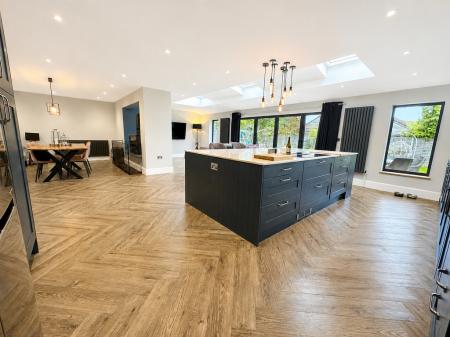 Kitchen/Diner/Living