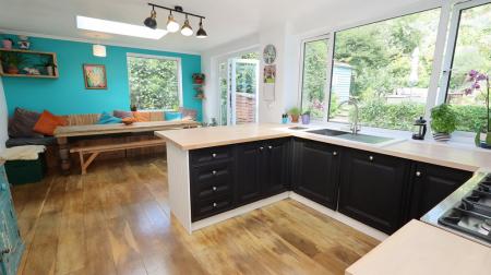 Kitchen:Family room