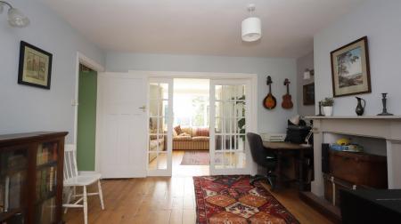 Dining room to sitti