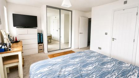 Master bedroom rever